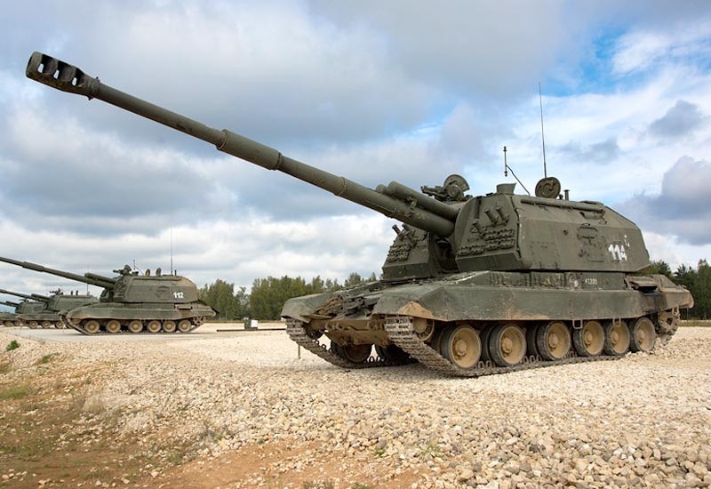 2S19 Msta military land vehicle image 1