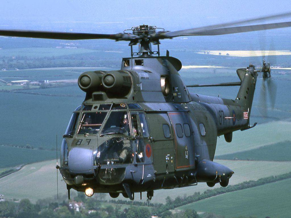 Aérospatiale SA 330 Puma - Helos - Aérospatiale SA 330 Puma helicopter, aviation, puma