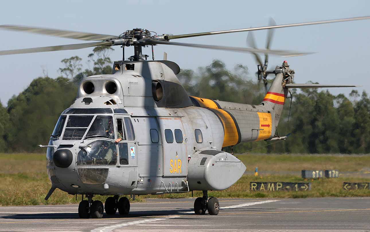 Aérospatiale SA 330 Puma - FDRA - Malvinas: Helicóptero medio: Aérospatiale SA 330 Puma