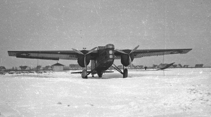 Amiot 143 - French Amiot 143 WWII Aircraft