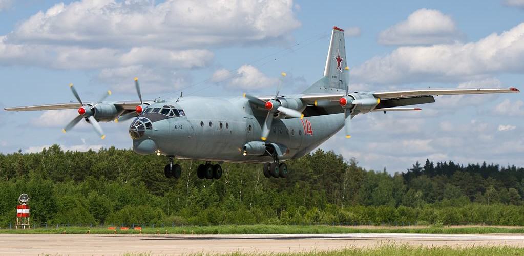 Antonov An-12 aircraft image 5
