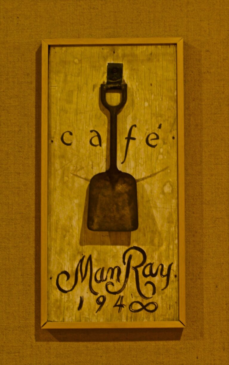 Caf Man Ray - Man Ray