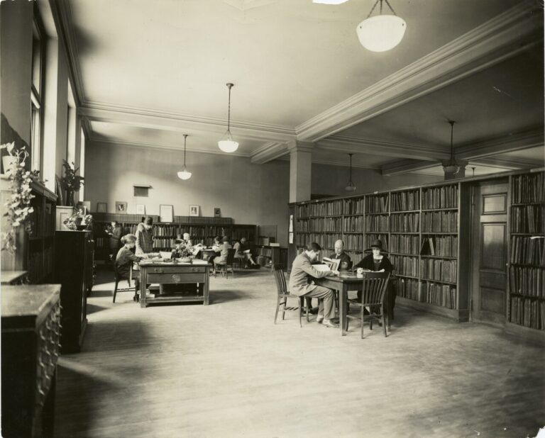 Music Library Users reading NYPL b