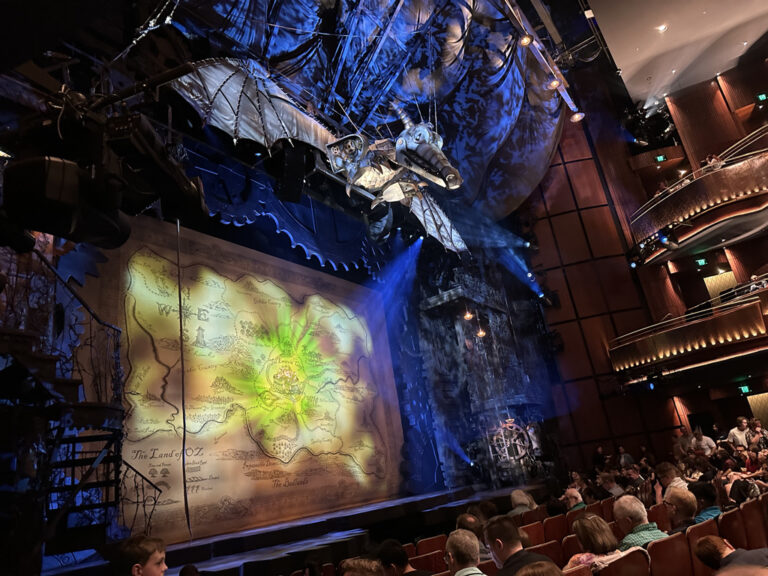 Lyric Theatre Sydney - Wicked - front stage