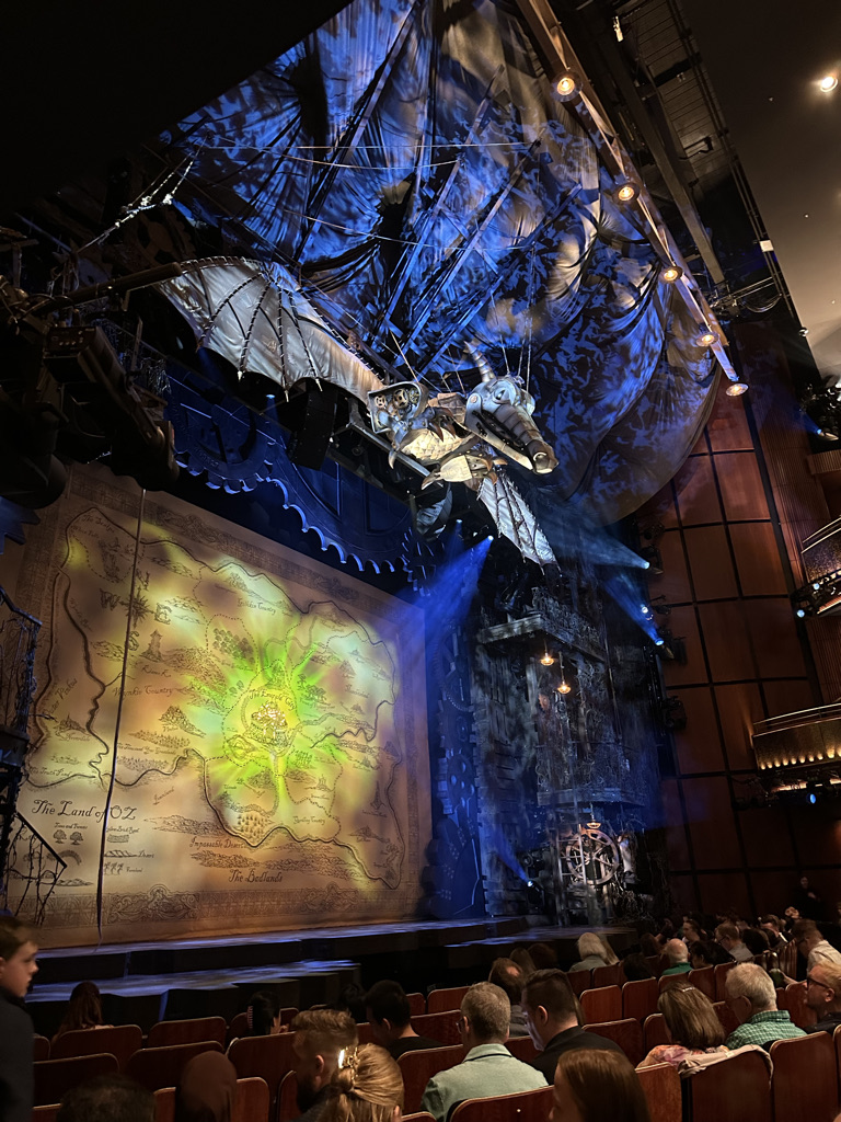Lyric Theatre Sydney - Wicked - front stage
