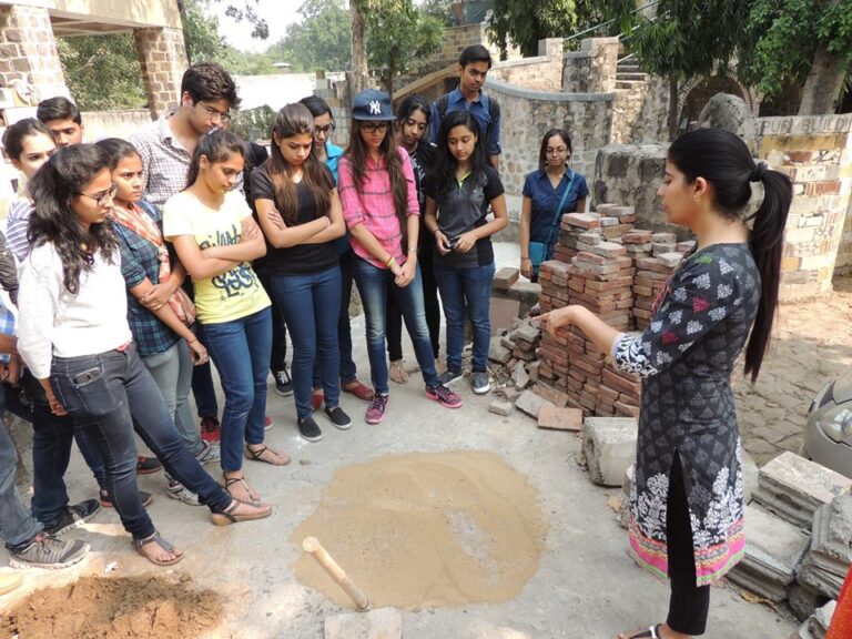 Tanya Pahwa heading sustainable architecture workshop at ASHRA Anangpur building centre