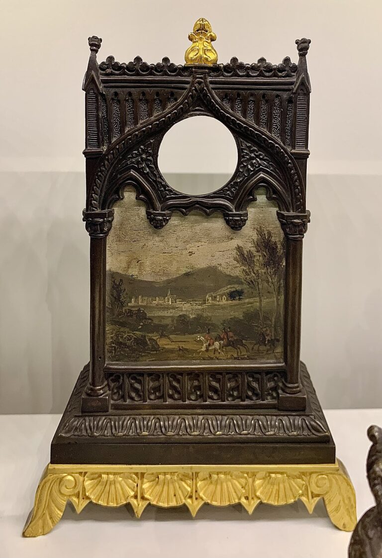 Watch holder French circa