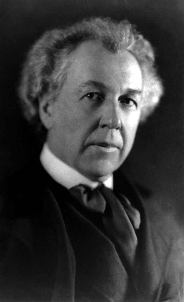 Frank Lloyd Wright LC-USZ