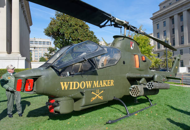 Bell AH-1 Cobra - 50+ Ah 1 Cobra Photos Stock Photos, Pictures & Royalty-Free Images - iStock