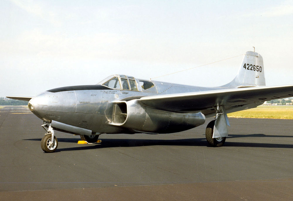 Bell P-59 Airacomet - Bell P-59 Airacomet Jet-Powered Fighter Aircraft