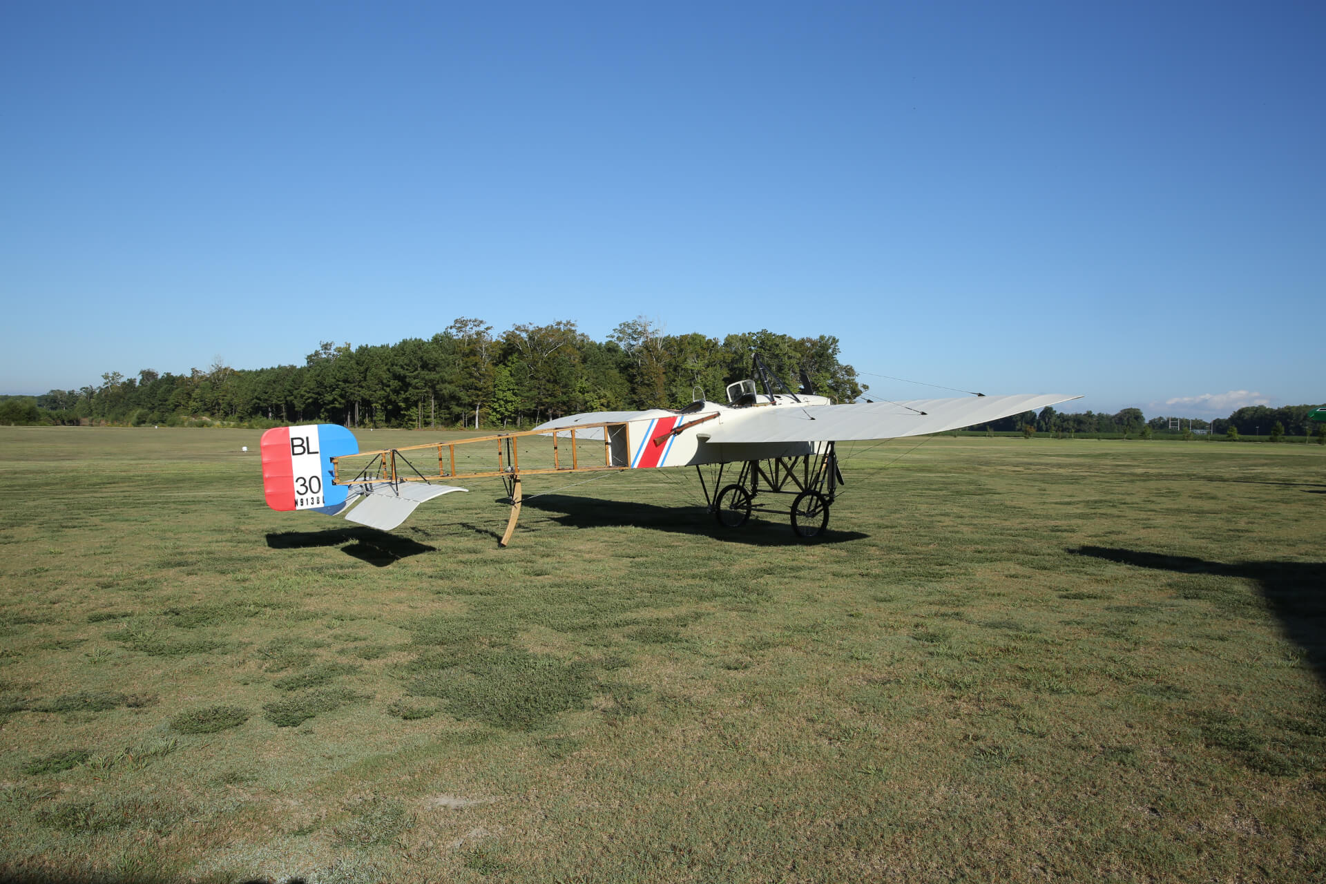 Blériot XI - Bleriot XI-2 Artillerie Military Aviation Museum
