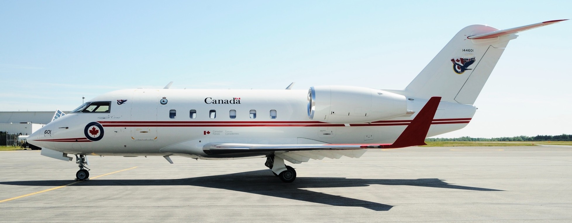 Bombardier CC-144 Challenger aircraft image 6