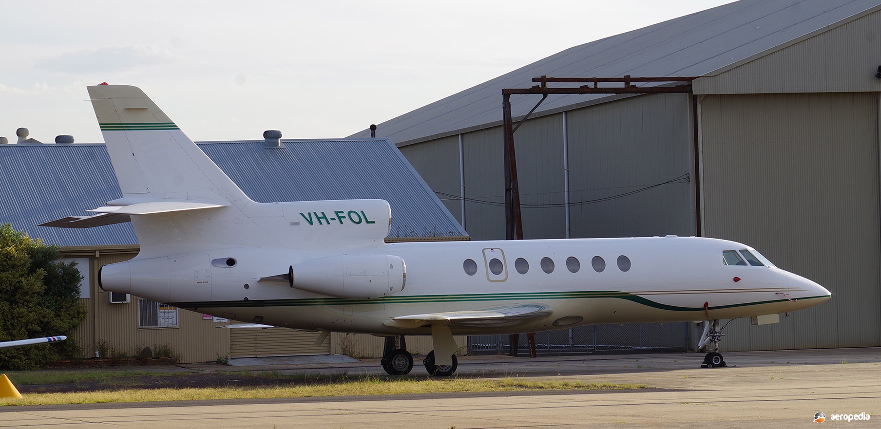 Breguet 19 - Dassault -Breguet Falcon 50 · The Encyclopedia of Aircraft David C. Eyre