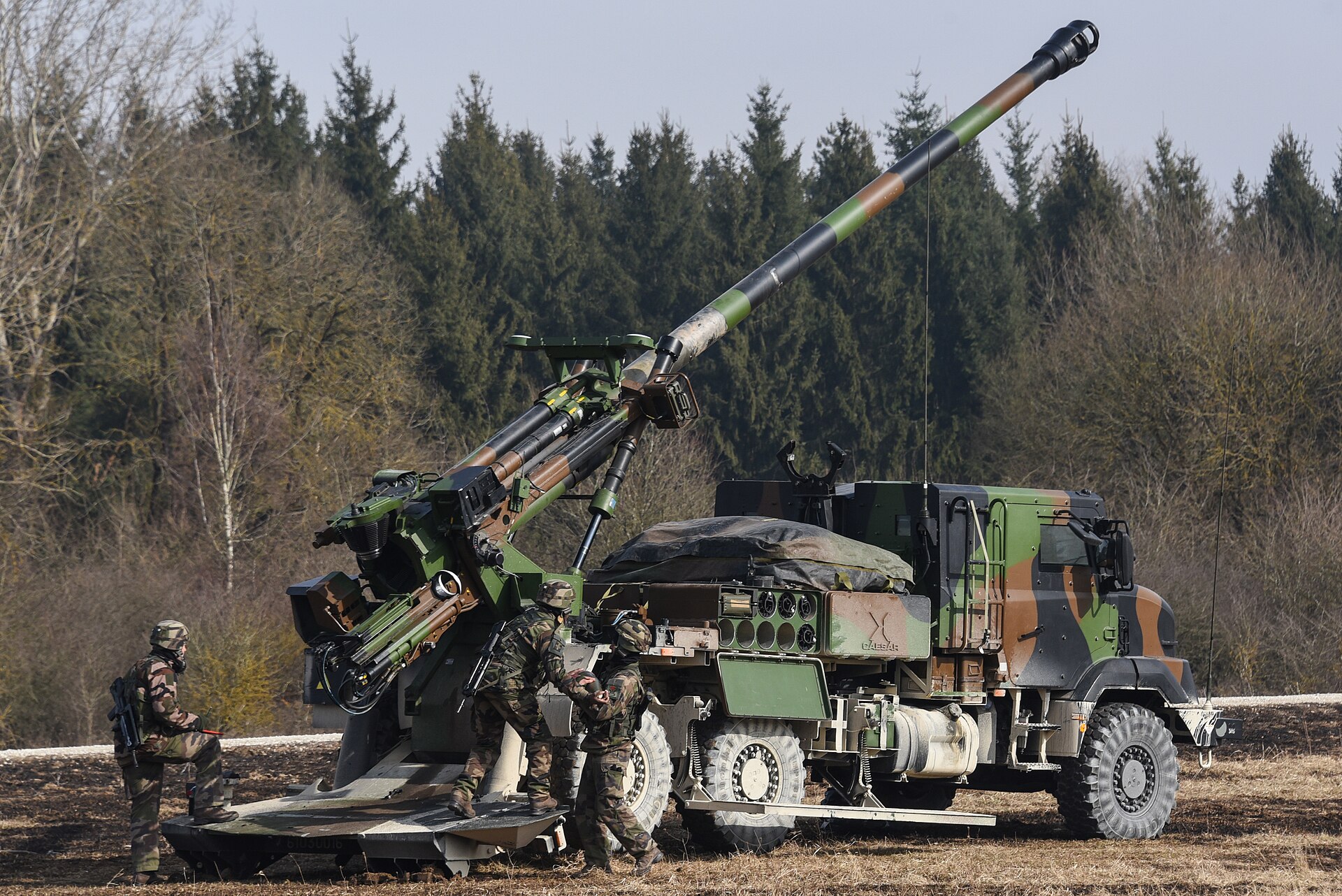 CAESAR (SPG) military land vehicle image 1