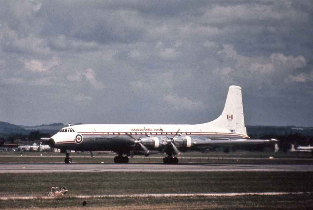 Canadair CC-106 Yukon aircraft image 6