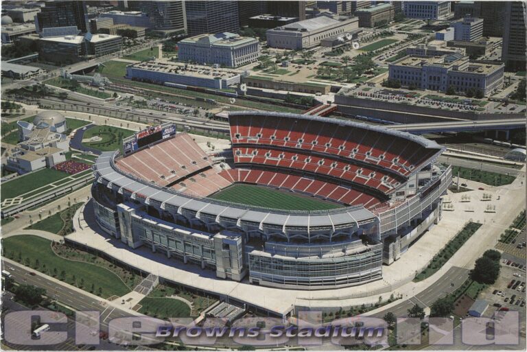 Cleveland Browns Stadium image 5