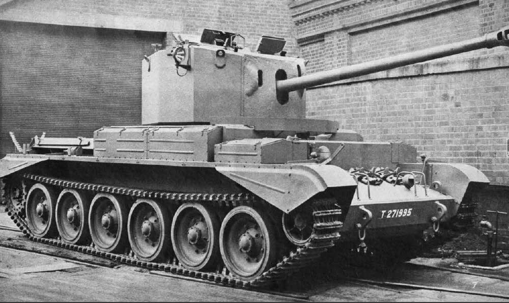 Cruiser Mk VIII “Challenger” (A30) military land vehicle image 1