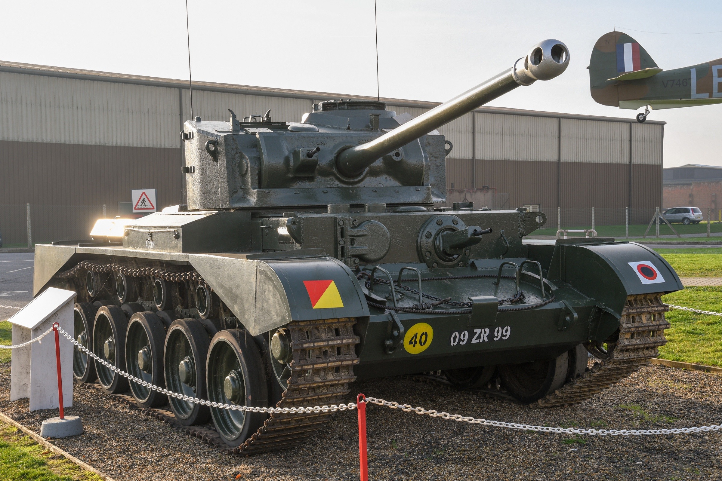 Cruiser Mk VIII “Comet” (A34) military land vehicle image 1