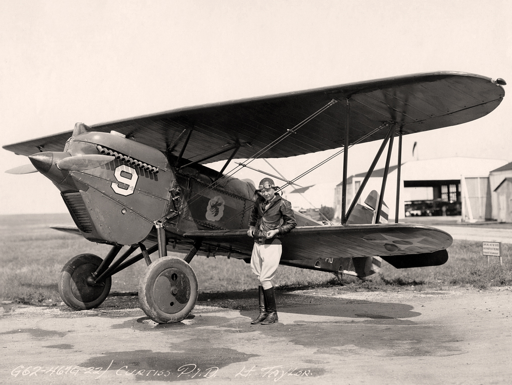 Curtiss P-1D Hawk biplane fighter variant