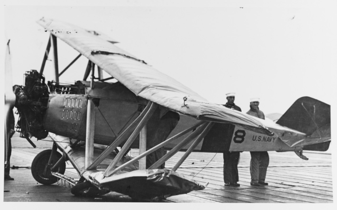 Curtiss TS-1 - NH 71029 CURTISS TS-1 fighter