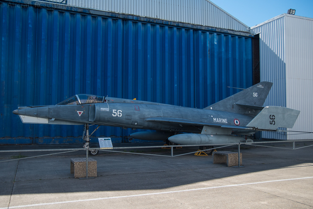 Dassault Étendard IV - Dassault Etendard - Aircraft Recognition Guide