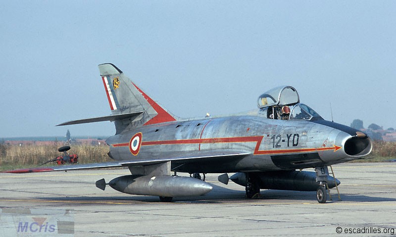 Dassault Super Myst?re B2 - 1/72 - Dassault Super Myst?re B2 (SMB2) by AZmodel - re-released - new