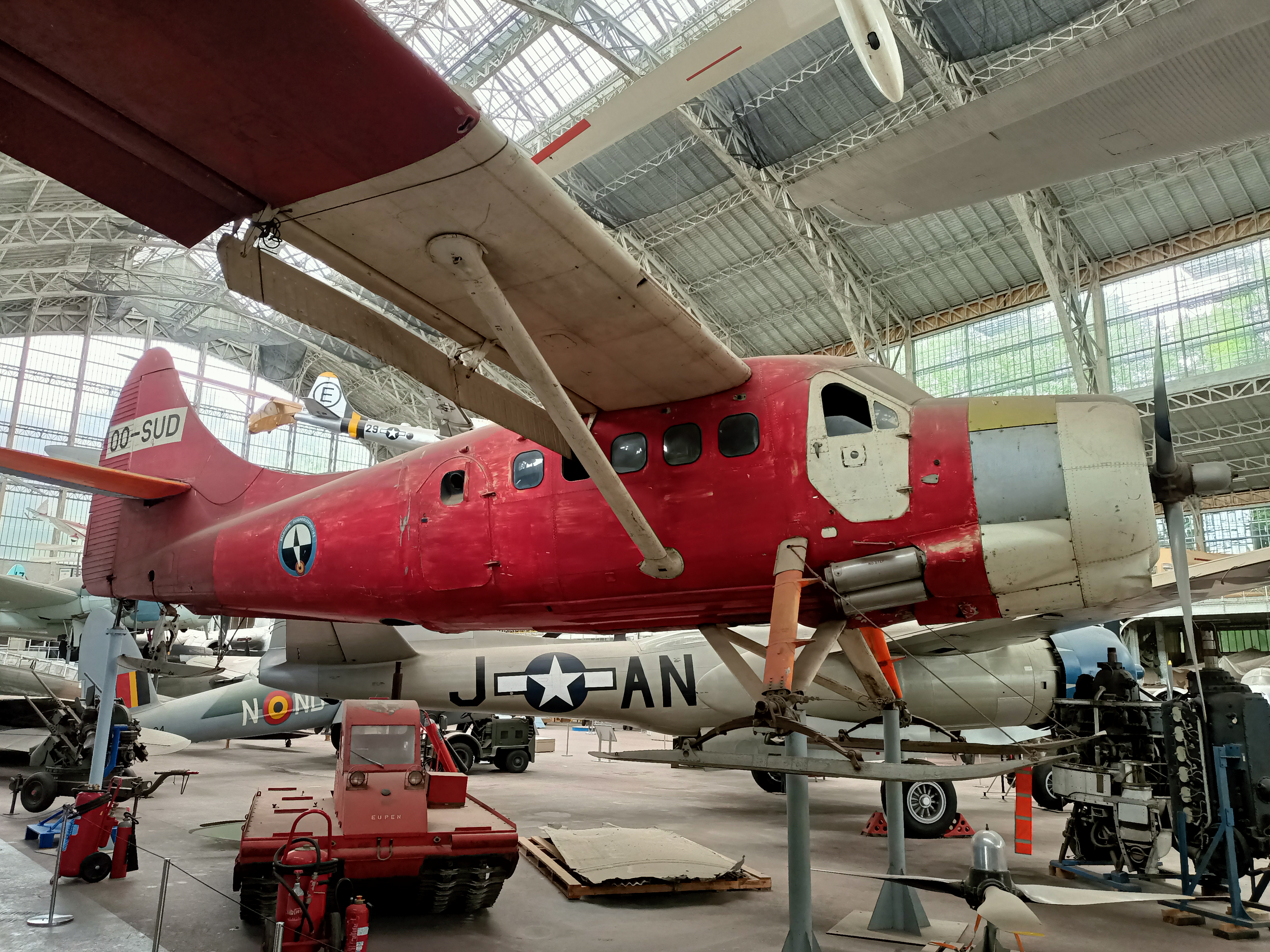 De Havilland Canada DHC-3 Otter museum side view