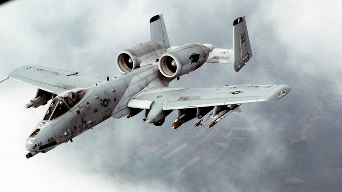Fairchild Republic A-10 Thunderbolt II - Fairchild Republic A-10 Thunderbolt II in flight