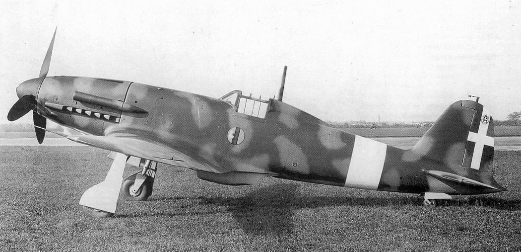Fiat G.55 Centauro fighter parked side view