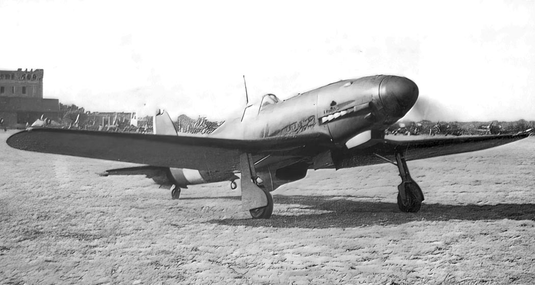 Fiat G.55 Centauro fighter side profile