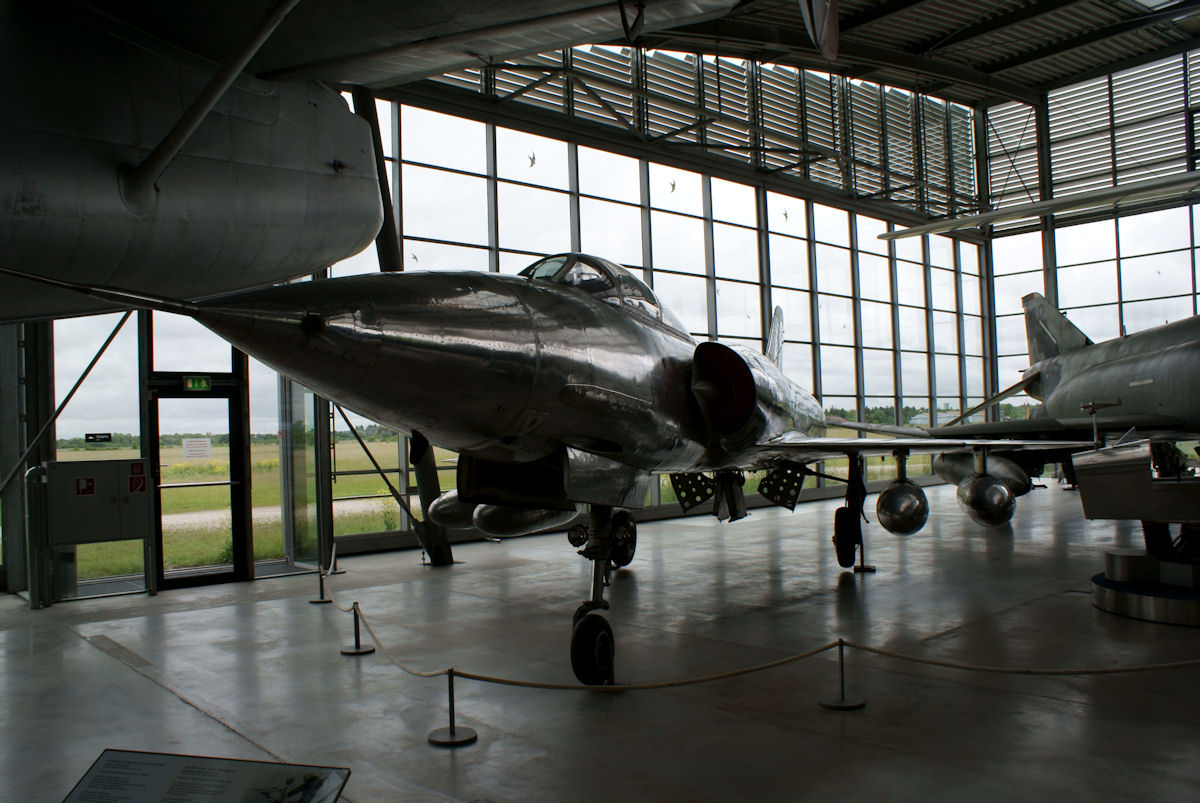 HAL HF-24 Marut - HAL HF-24 Marut Mk I vu de l'avant