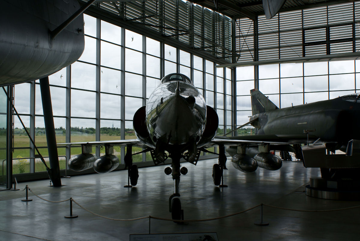 HAL HF-24 Marut - HAL HF-24 Marut Mk I vu de front