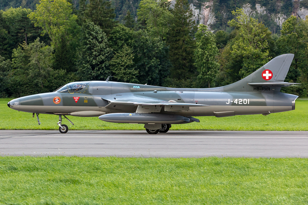 Hawker Hunter - Hawker Aircraft Hunter F Mk-4 Fotos - Flugzeug-bild.de