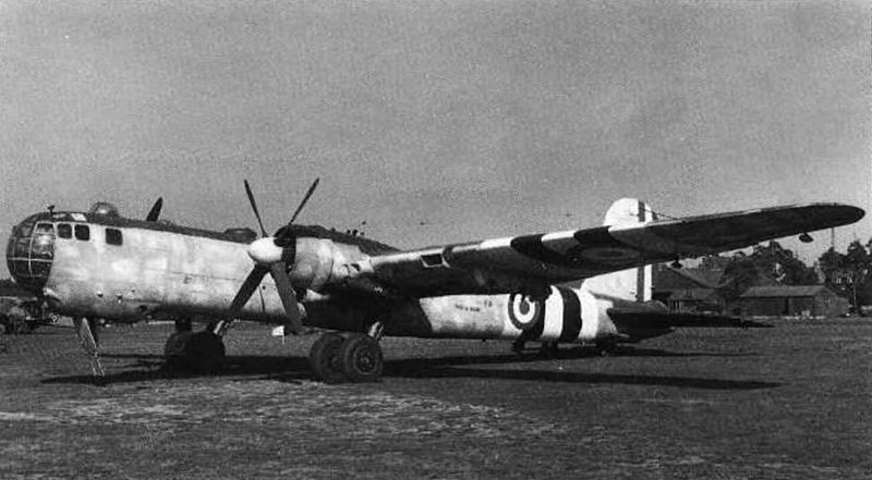 Heinkel He 177 Greif - Heinkel He 177A-5 Greif capturé par la RAF au sol