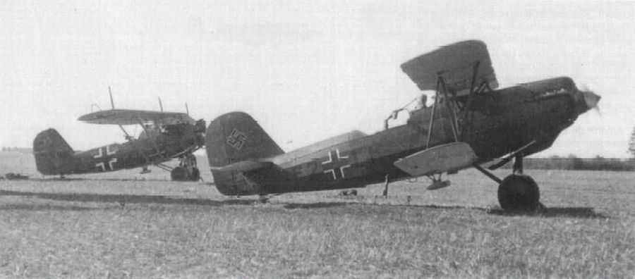 Heinkel He 46 - Heinkel He-45 and Heinkel He-46 Aircraft of World War II