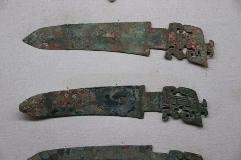 Shang Bronze Ge Dagger Axes, Yinxu, Anyang
