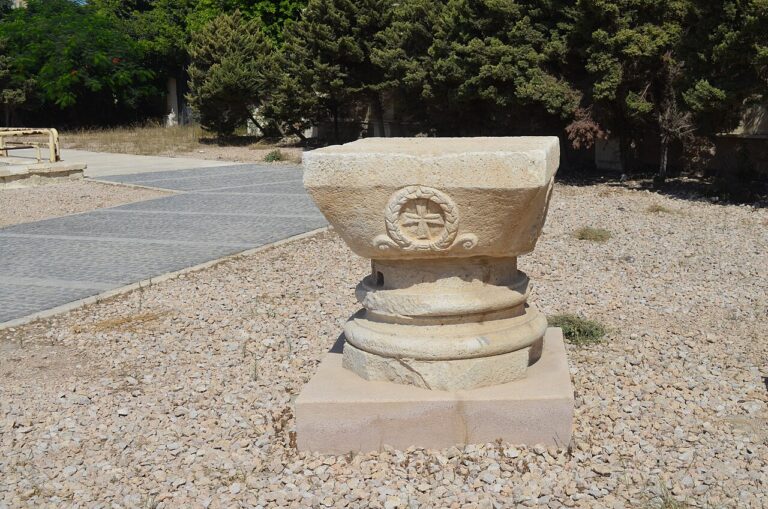 Pompey's Pillar, photo by Hatem moushir