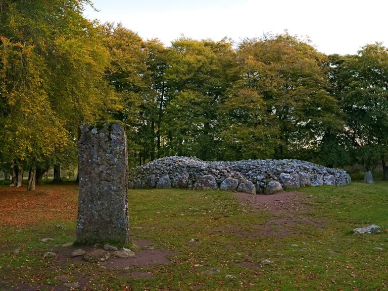 Clava Cairns