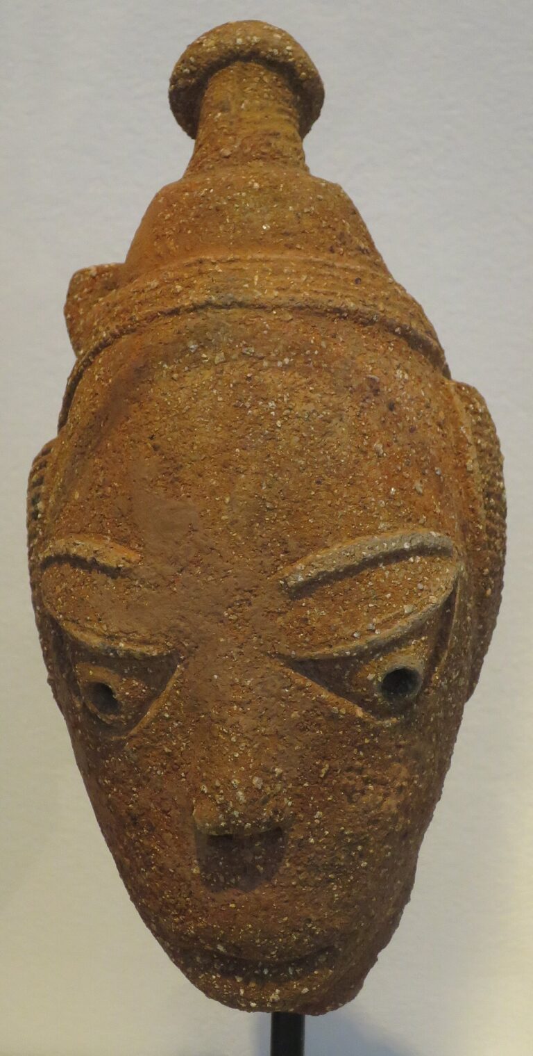 Head, Nok culture, terracotta, Honolulu Museum of Art