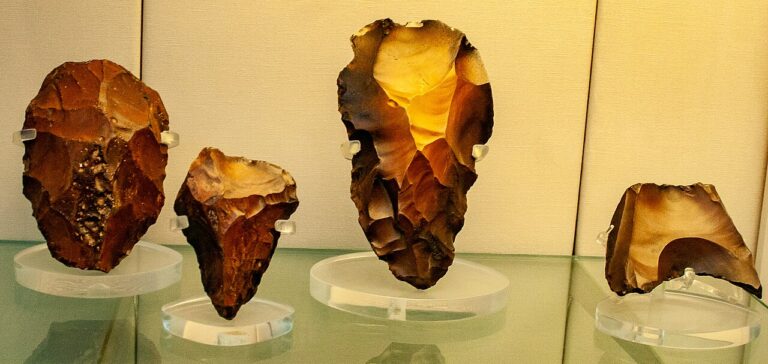 Paleolithic artefacts from Thebes