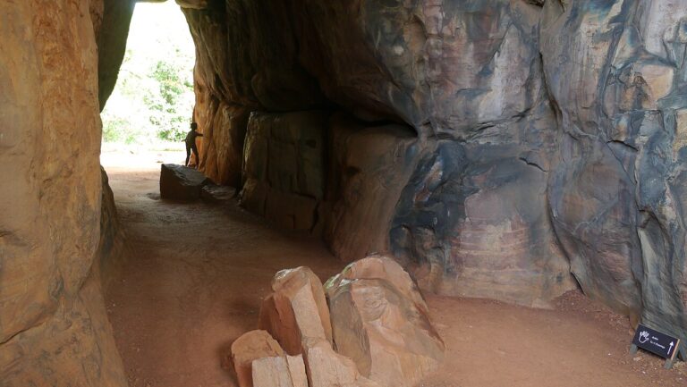 Bhimbetka rock shelters Auditorium No. 3