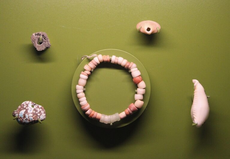 Beads pendants Abu Hureyra Ashmolean