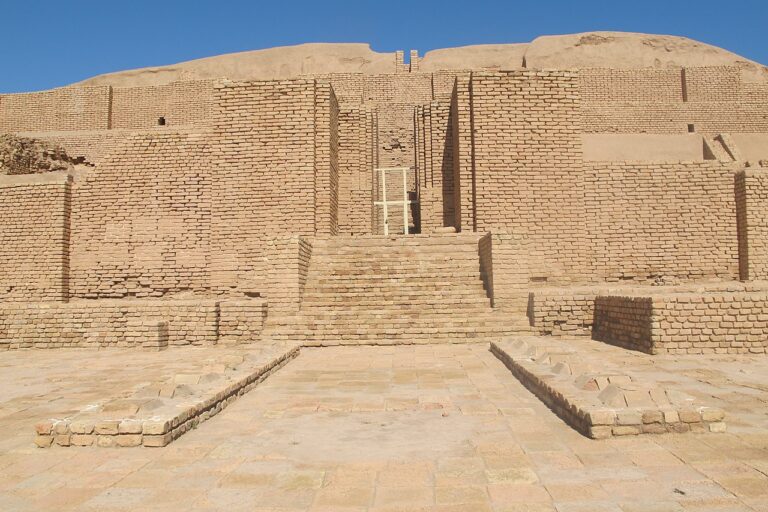 Zigorat Chogha Zanbil Temple