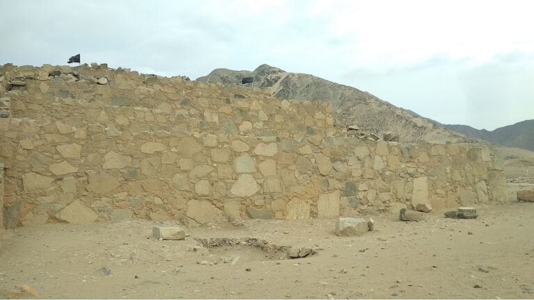 Muros en Caral