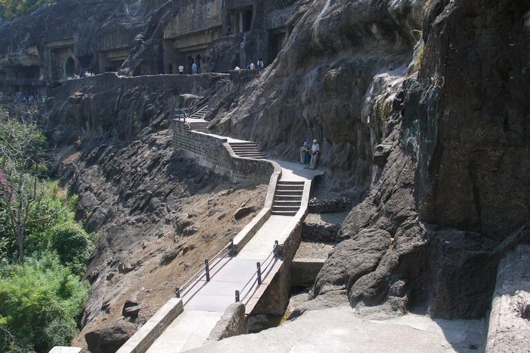 Ajanta Caves, India, Ajanta basalt cliffs and caves