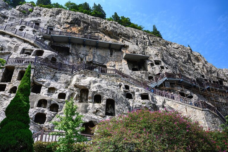 Luoyang, Longmen Grottoes