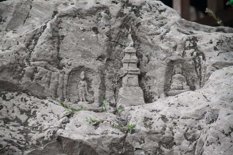 Pagoda Relief in Longmen Grottoes