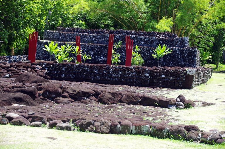 FP tahiti arahurahu marae