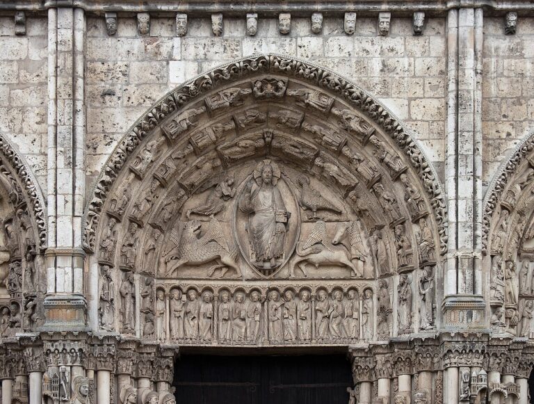 Chartres portail royal, tympan central