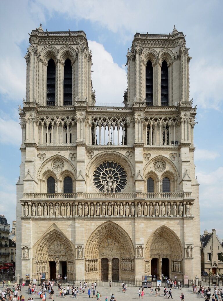 Notre Dame de Paris 07 24